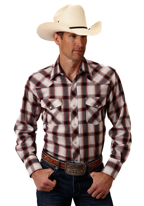 Roper® Men’s Plaid Long Sleeve Snap Western Shirt